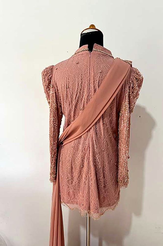 Kebaya Estrella Blossom